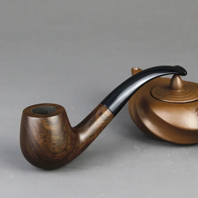 Classic style Ebony tobacco Pipe