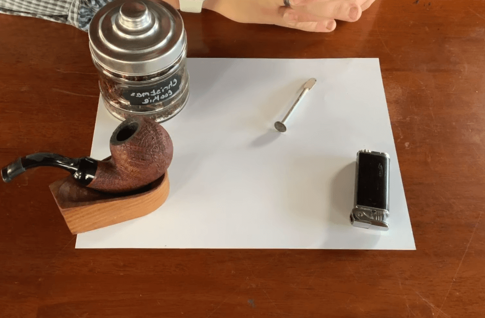 how to pack a smoking pipe