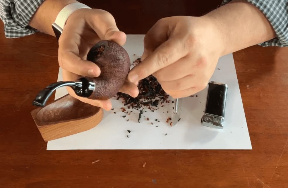 how to pack a smoking pipe