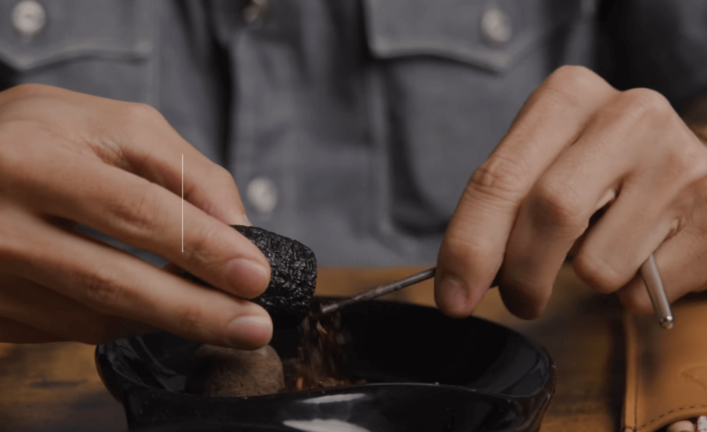 how to clean a smoking pipe