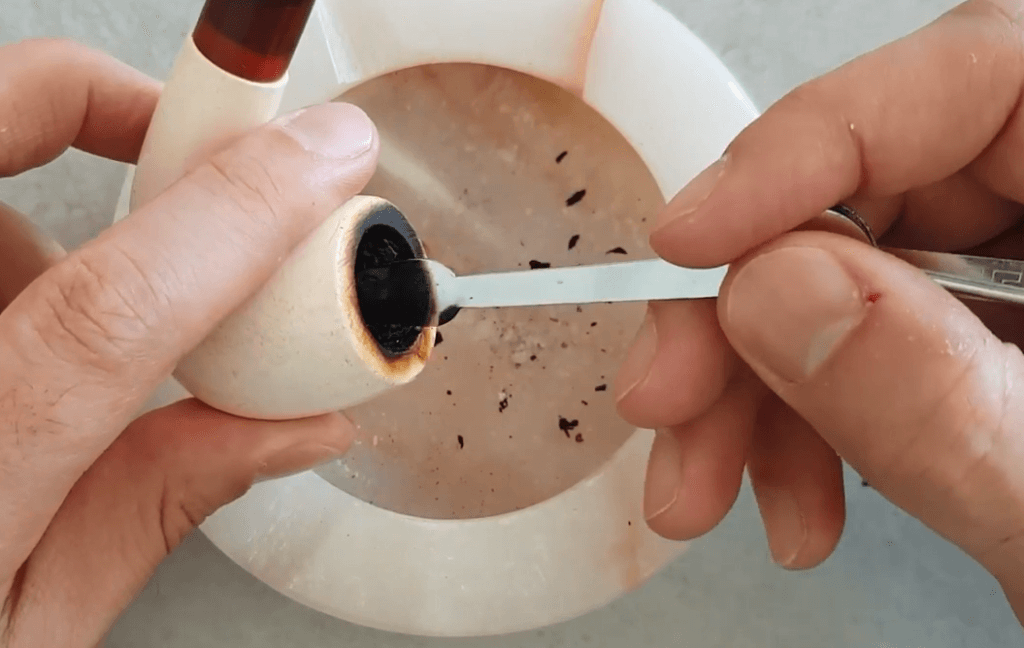 how to clean a smoking pipe without alcohol