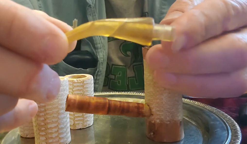 how to make a corn cob pipe