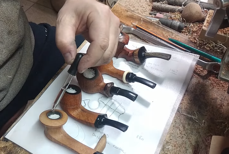 Cleaning Briar Wood Pipe Bowl