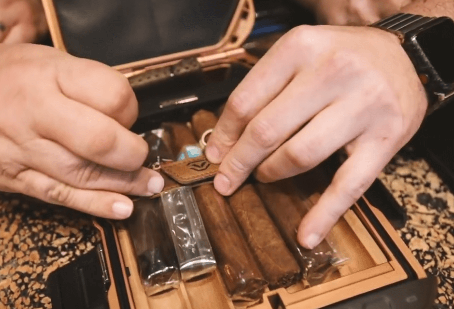 how long will a cigar last in a humidor