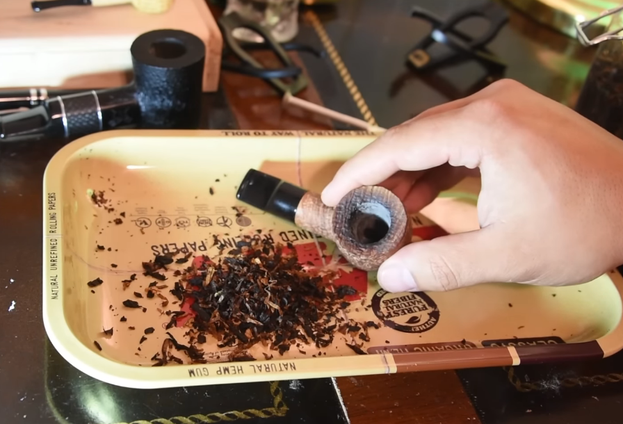 How To Properly Pack A Tobacco Pipe