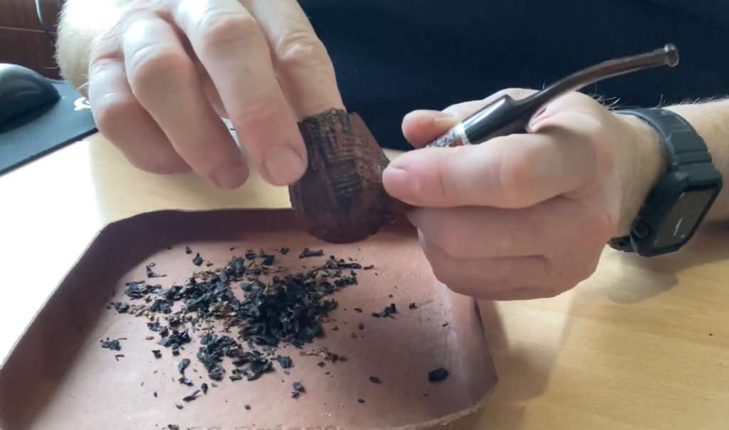 How To Properly Pack A Tobacco Pipe